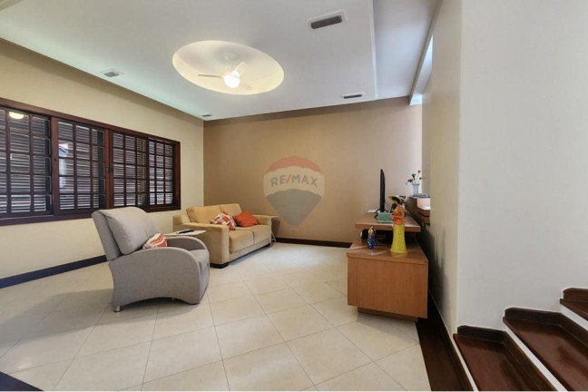 Imagem Casa de Condomínio com 3 Quartos à Venda, 324 m² em Itaipu - Niterói Imagem Casa de Condomínio com 3 Quartos à Venda, 324 m² em Itaipu - Niterói