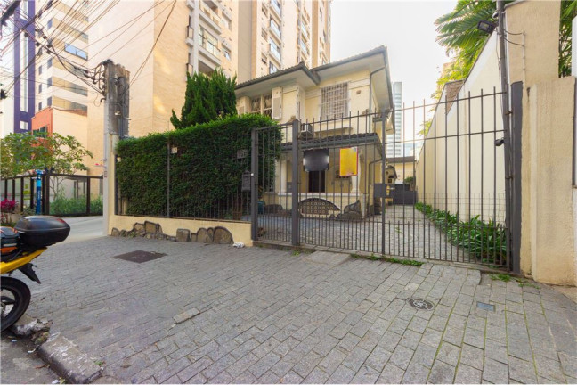 Imagem Casa com 4 Quartos à Venda, em Paraíso - São Paulo Imagem Casa com 4 Quartos à Venda, em Paraíso - São Paulo