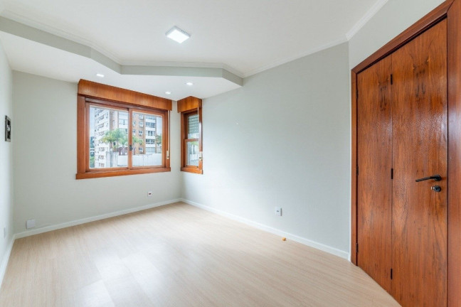 Imagem Cobertura com 2 Quartos à Venda, 135 m² em Mont Serrat - Porto Alegre Imagem Cobertura com 2 Quartos à Venda, 135 m² em Mont Serrat - Porto Alegre