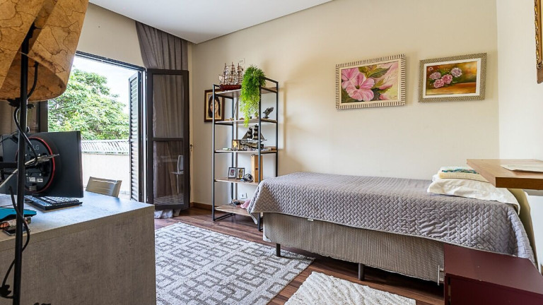 Imagem Casa com 4 Quartos à Venda, 300 m² em Cambuci - São Paulo Imagem Casa com 4 Quartos à Venda, 300 m² em Cambuci - São Paulo