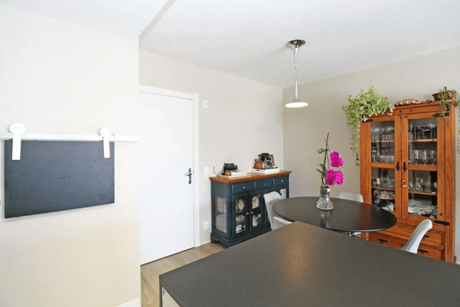 Imagem Apartamento com 2 Quartos à Venda, 65 m² em São Sebastião - Porto Alegre Imagem Apartamento com 2 Quartos à Venda, 65 m² em São Sebastião - Porto Alegre