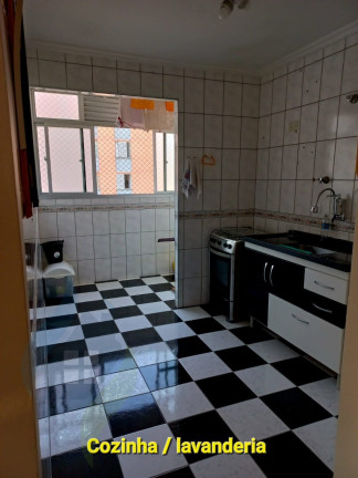 Imagem Imóvel com 2 Quartos à Venda, 54 m² em Taboão - Diadema