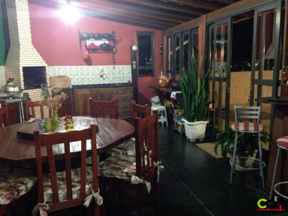 Imagem Casa com 3 Quartos à Venda, em São Geraldo - Poços De Caldas Imagem Casa com 3 Quartos à Venda, em São Geraldo - Poços De Caldas