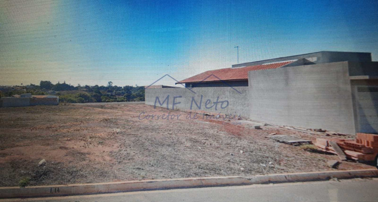 Terreno à Venda, 250 m² em Jardim Girassol - Pirassununga