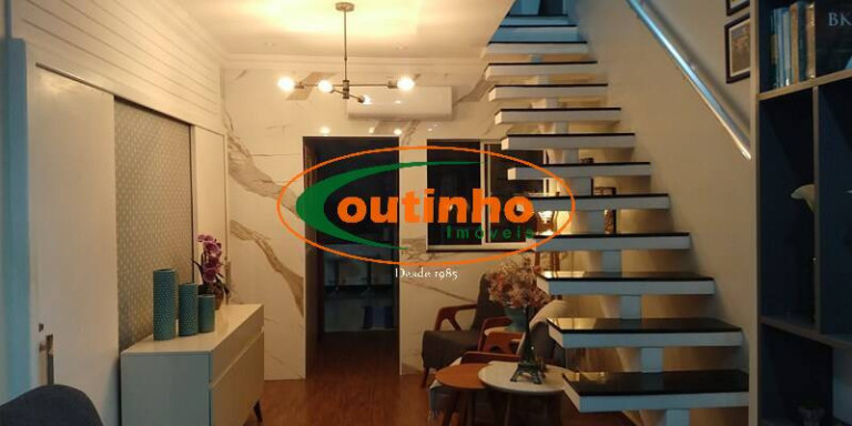 Imagem Casa de Vila com 3 Quartos à Venda, 191 m² em Tijuca - Rio De Janeiro