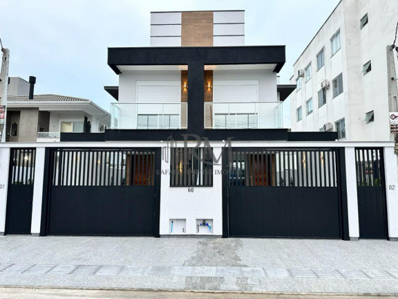 Sobrado com 3 Quartos à Venda, 131 m² em Nova Palhoça - Palhoça