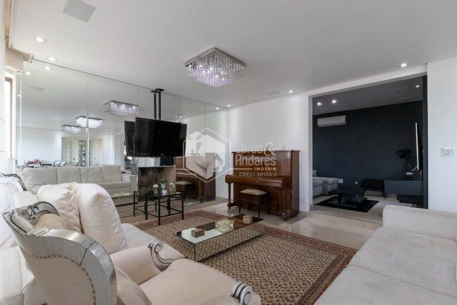 Apartamento com 4 Quartos à Venda, 260 m² em Aclimação - São Paulo