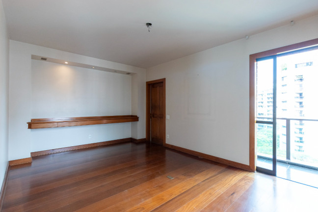 Imagem Apartamento com 3 Quartos à Venda, 325 m² em Moema - São Paulo