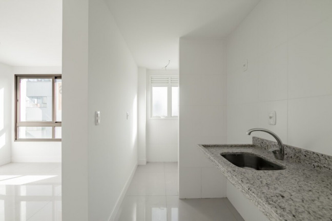 Imagem Imóvel com 1 Quarto à Venda, 53 m² em Passo Da Areia - Porto Alegre Imagem Imóvel com 1 Quarto à Venda, 53 m² em Passo Da Areia - Porto Alegre
