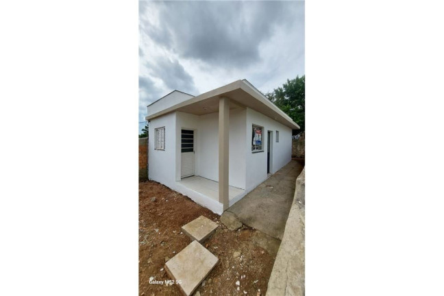 Imagem Casa com 2 Quartos à Venda, 70 m² em Mário Quintana - Porto Alegre Imagem Casa com 2 Quartos à Venda, 70 m² em Mário Quintana - Porto Alegre