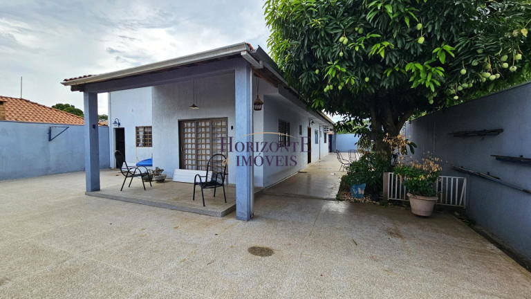 Imagem Casa com 3 Quartos à Venda, 310 m² em Vila Rica - Campo Grande Imagem Casa com 3 Quartos à Venda, 310 m² em Vila Rica - Campo Grande