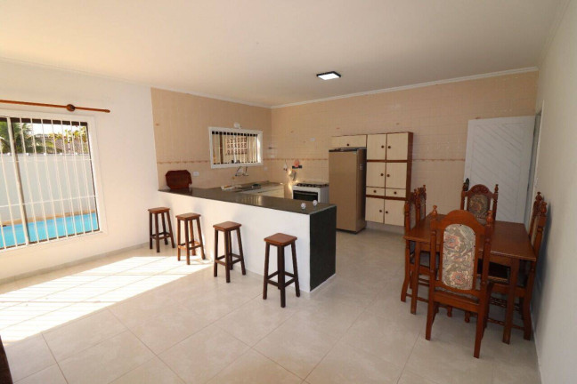 Imagem Casa com 3 Quartos à Venda, 260 m² em Parque Turistico  - Peruíbe