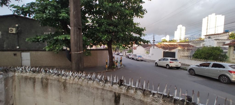 Imagem Casa com 4 Quartos à Venda, 225 m² em Casa Amarela - Recife