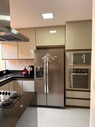 Imagem Casa com 2 Quartos à Venda, 200 m² em São Carlos