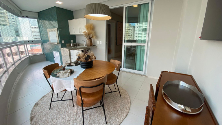 Imagem Apartamento com 3 Quartos à Venda, 138 m² em Centro - Balneário Camboriú Imagem Apartamento com 3 Quartos à Venda, 138 m² em Centro - Balneário Camboriú