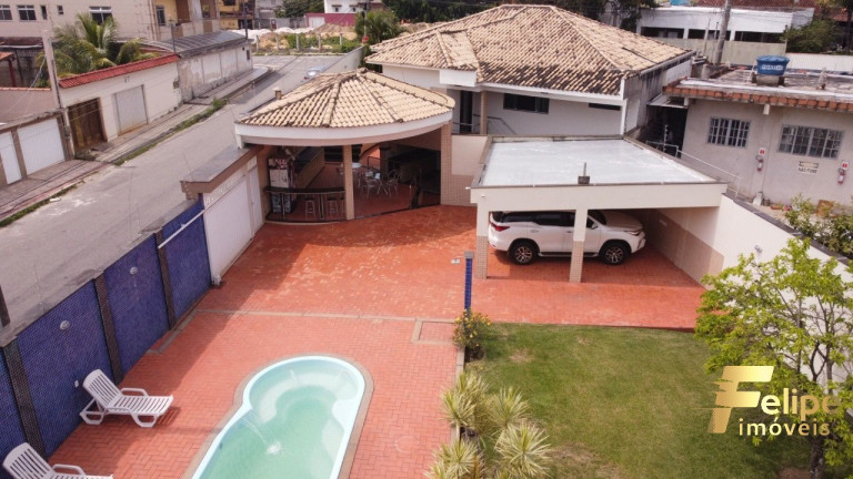 Casa com 3 Quartos à Venda, 720 m² em Praia Do Morro - Guarapari