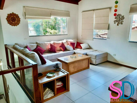Imagem Casa com 4 Quartos à Venda, 205 m² em Toninhas - Ubatuba Imagem Casa com 4 Quartos à Venda, 205 m² em Toninhas - Ubatuba