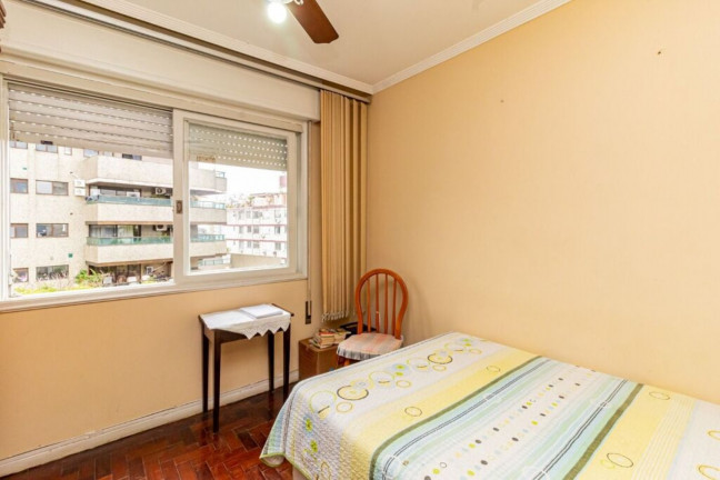 Imagem Imóvel com 3 Quartos à Venda, 100 m² em Menino Deus - Porto Alegre Imagem Imóvel com 3 Quartos à Venda, 100 m² em Menino Deus - Porto Alegre