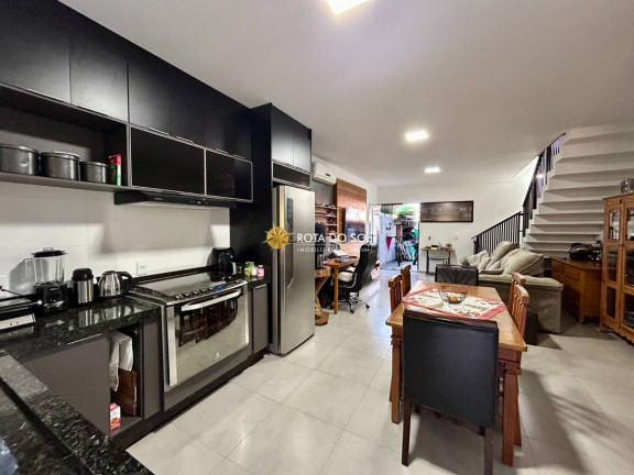 Imagem Sobrado com 2 Quartos à Venda, 86 m² em Bombas - Bombinhas Imagem Sobrado com 2 Quartos à Venda, 86 m² em Bombas - Bombinhas