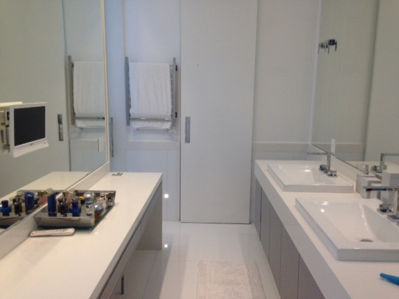 Imagem Casa com 4 Quartos para Alugar, 684 m² em Alphaville Residencial Um - Barueri Imagem Casa com 4 Quartos para Alugar, 684 m² em Alphaville Residencial Um - Barueri