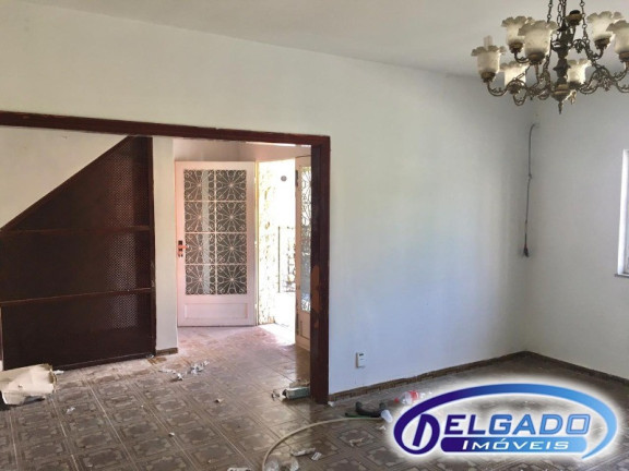 Imagem Sobrado com 5 Quartos para Alugar, 280 m² em Centro - Itaborai