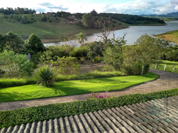 Imagem Casa com 3 Quartos à Venda, 204 m² em Cachoeira Abaixo - Piracaia