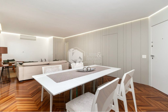 Imagem Apartamento com 2 Quartos à Venda, 126 m² em Moema - São Paulo