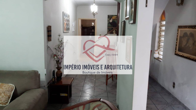 Imagem Casa com 3 Quartos à Venda, em Centro - Caraguatatuba Imagem Casa com 3 Quartos à Venda, em Centro - Caraguatatuba