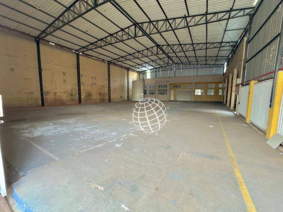 Galpão para Alugar, 1.700 m² em Centro - Piracaia