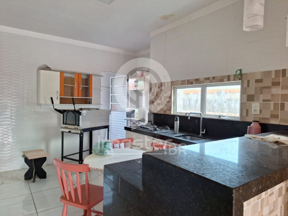 Imagem Casa com 3 Quartos à Venda, 150 m² em Montese - Fortaleza