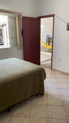 Imagem Casa com 3 Quartos à Venda, 250 m² em Jardim Jaraguá - Taubaté Imagem Casa com 3 Quartos à Venda, 250 m² em Jardim Jaraguá - Taubaté