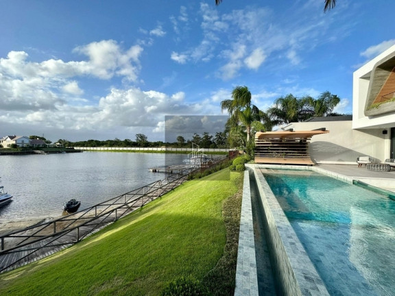 Imagem Imóvel com 5 Quartos à Venda, 596 m² em Centro - Capão Da Canoa Imagem Imóvel com 5 Quartos à Venda, 596 m² em Centro - Capão Da Canoa