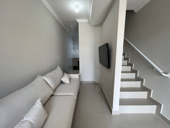 Imagem Casa com 2 Quartos à Venda, 60 m² em Solemar - Praia Grande Imagem Casa com 2 Quartos à Venda, 60 m² em Solemar - Praia Grande