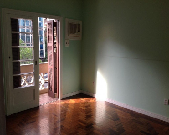 Imagem Apartamento com 3 Quartos à Venda, 96 m² em Menino Deus - Porto Alegre Imagem Apartamento com 3 Quartos à Venda, 96 m² em Menino Deus - Porto Alegre