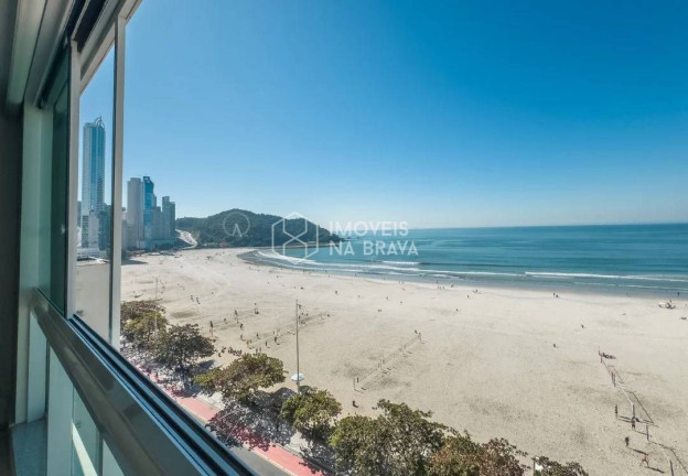 Imagem Apartamento com 3 Quartos à Venda, 317 m² em Centro - Balneário Camboriú Imagem Apartamento com 3 Quartos à Venda, 317 m² em Centro - Balneário Camboriú