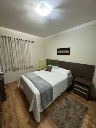 Imagem Casa com 4 Quartos à Venda, 180 m² em Centro - Porto Belo