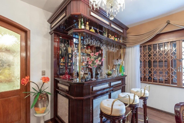 Imagem Casa com 4 Quartos à Venda,  em Vila Assunção - Porto Alegre