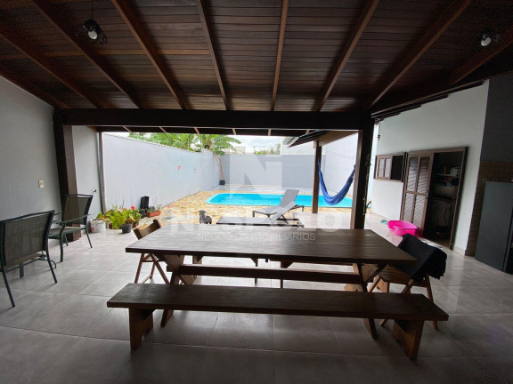 Imagem Casa com 3 Quartos à Venda, 231 m² em São João - Itajai Imagem Casa com 3 Quartos à Venda, 231 m² em São João - Itajai