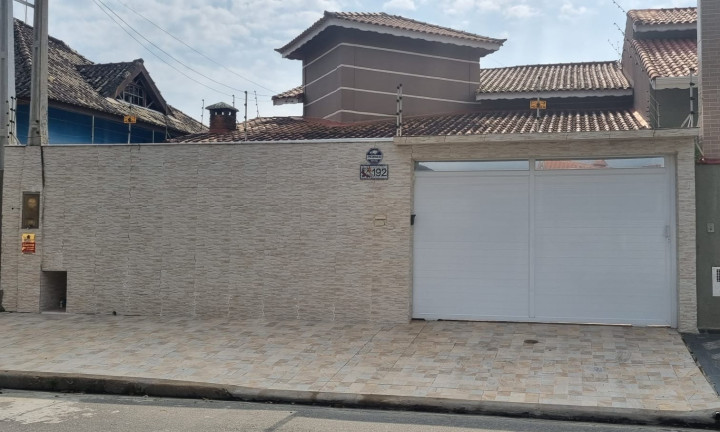 Imagem Casa com 3 Quartos à Venda, 147 m² em Icaraíba - Peruíbe