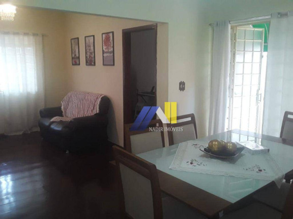 Imagem Casa com 4 Quartos à Venda, 170 m² em Jardim Aureliano - Pouso Alegre Imagem Casa com 4 Quartos à Venda, 170 m² em Jardim Aureliano - Pouso Alegre