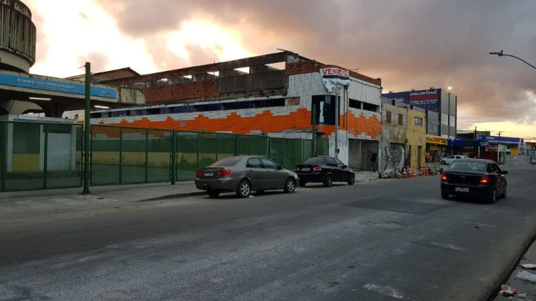 Casa à Venda, 665 m² em Afogados - Recife