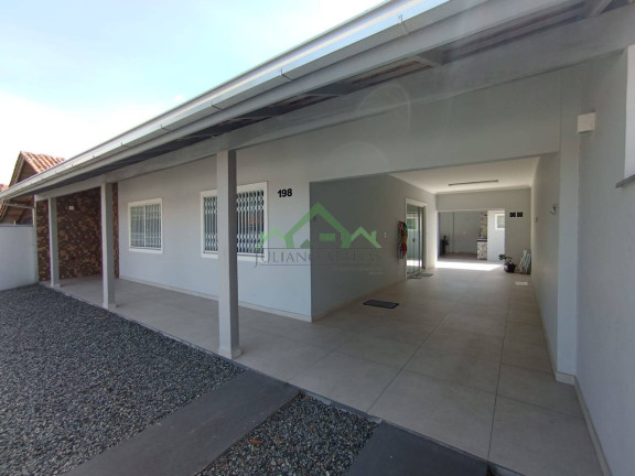 Imagem Casa com 3 Quartos à Venda, 360 m² em Centro - Balneário Barra Do Sul