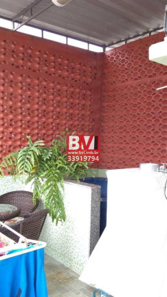 Imagem Casa com 2 Quartos à Venda, 120 m² em Bento Ribeiro - Rio De Janeiro Imagem Casa com 2 Quartos à Venda, 120 m² em Bento Ribeiro - Rio De Janeiro