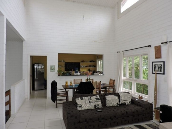 Imagem Casa com 4 Quartos à Venda, 205 m² em Parque Das Artes - Embu Das Artes