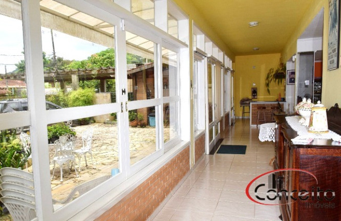 Imagem Casa com 9 Quartos à Venda, 420 m² em Jardim Samambaia - Ubatuba