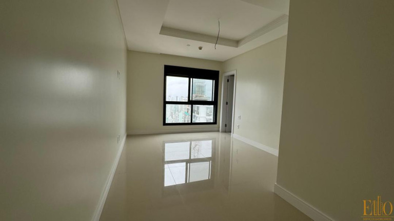 Imagem Apartamento com 4 Quartos à Venda, 182 m² em Centro - Balneário Camboriú Imagem Apartamento com 4 Quartos à Venda, 182 m² em Centro - Balneário Camboriú