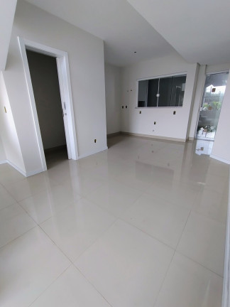 Imagem Casa com 3 Quartos à Venda, 120 m² em Escola Agrícola - Blumenau Imagem Casa com 3 Quartos à Venda, 120 m² em Escola Agrícola - Blumenau