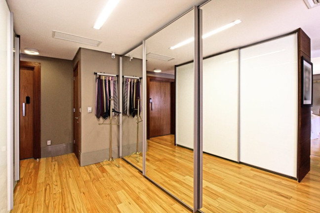 Imagem Apartamento com 3 Quartos à Venda, 510 m² em Moinhos De Vento - Porto Alegre