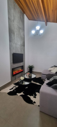 Imagem Casa com 3 Quartos à Venda, 190 m² em Jardim Ana Estela - Carapicuíba Imagem Casa com 3 Quartos à Venda, 190 m² em Jardim Ana Estela - Carapicuíba