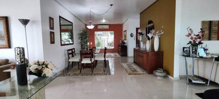 Casa de Condomínio com 6 Quartos para Alugar, 394 m² em Ponta Negra - Manaus